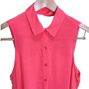 Back-Cutout, Sleeveless, Soft and Light Summer Top, Size Large